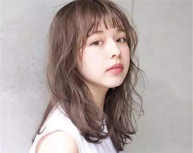 圆脸 拯救大脸盘子:5款仙女发型。适合圆脸减龄又可爱的女生发型。
