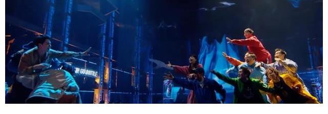 舞台|王一博‘葫芦娃’舞引热议，网友回忆第一印象