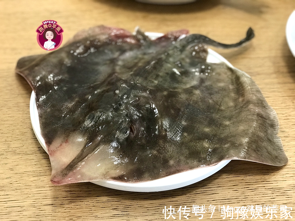 香气扑鼻|这鱼被称“老板鱼”，是魔鬼鱼的亲戚，全身无刺，鲜美不舍得挪筷