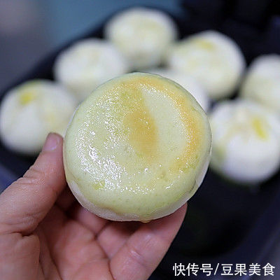 学会在家做南瓜虾皮包子两吃，再也不用出门买了