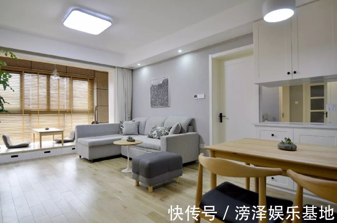 阳台|如果你家客厅是带飘窗的户型,就偷着乐吧,比阳台还漂亮实用!