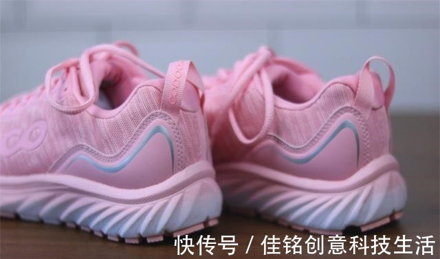 鞋垫 初跑者入坑首选——咕咚智能跑鞋10K悦弹!