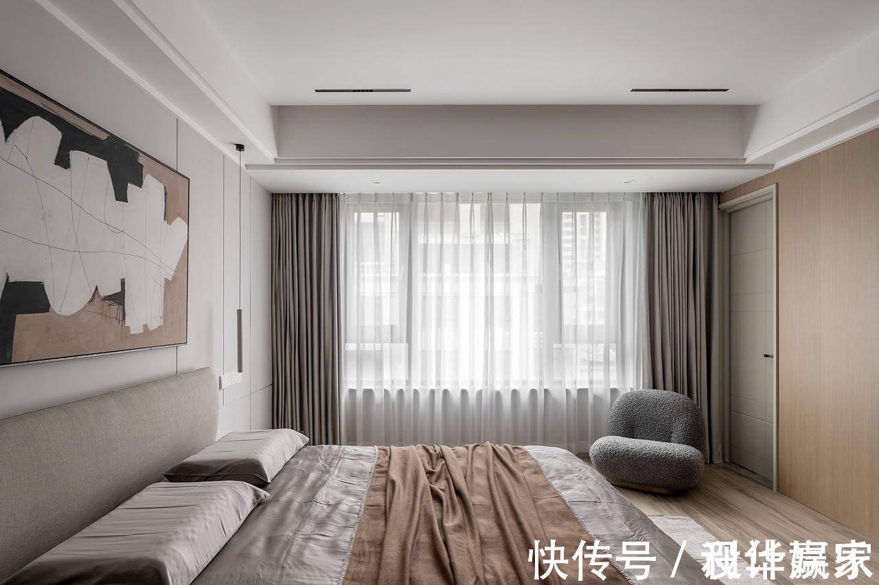 原木|243㎡自然跃层,耐看的原木+白色,还有自家花园,真让人羡慕