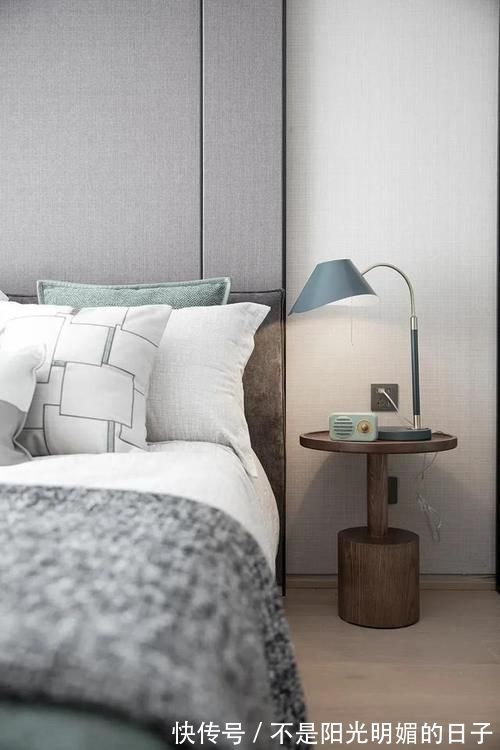 loft|头次见24㎡的loft公寓,居然拥有两间卧室!在大城市有个家,佩服