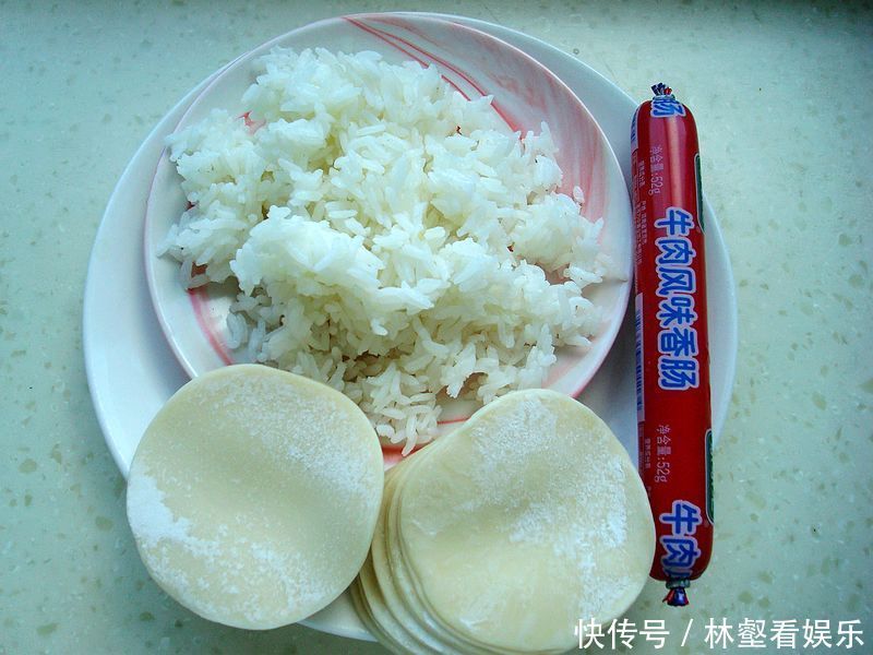 傻傻的|剩米饭别再傻傻的炒了,教你一招,比饺子都好吃,早餐也有了