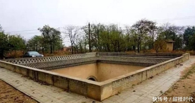 到底|平地冒炊烟看似无人地窨子房到底是什么