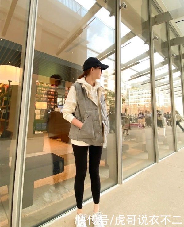 40岁女人也能又美又灵动，穿对轻松减龄“十岁”，跟着穿很时尚