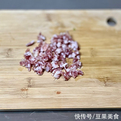 米饭|#奈特兰芝士粉挑战赛#广东美食腊肠蛋炒饭