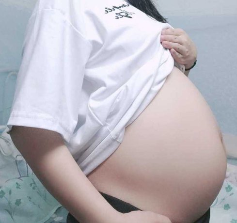 胎儿|准妈妈为了婚照,把肚子里的宝宝给疏忽,让人无法淡定