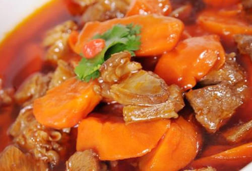 孩子们|秋季孩子多吃胡萝卜,补血明目,配上它抵御冷空气,不怕冷生病少