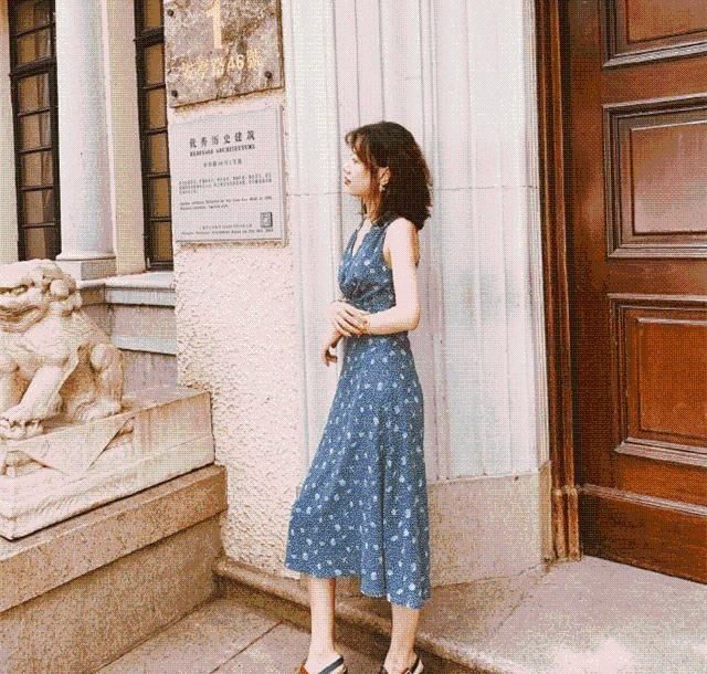 裙子|女人再懒，穿裙子也别配丝袜