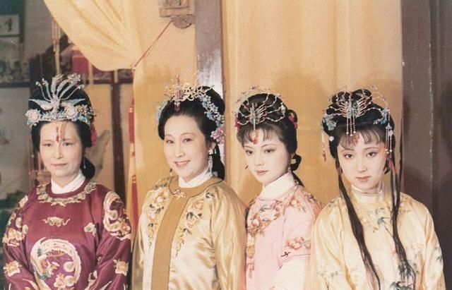 薛宝钗|林黛玉住的院子为什么叫“馆”?读懂了才知道曹雪芹有多高明!