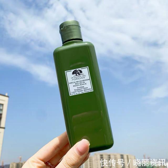 “带货一哥”李佳琦安利过的化妆水们,有好物也有地雷,你用过吗