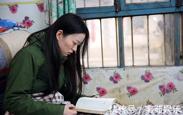 “北大女學(xué)霸”陳更曾奪詩(shī)詞大會(huì)第四季冠軍，博士7年仍未畢業(yè)