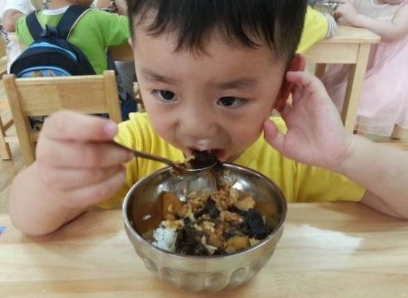 牛奶|吃一口等于4口肥肉，很多家长纵容，医生：我家孩子从不吃