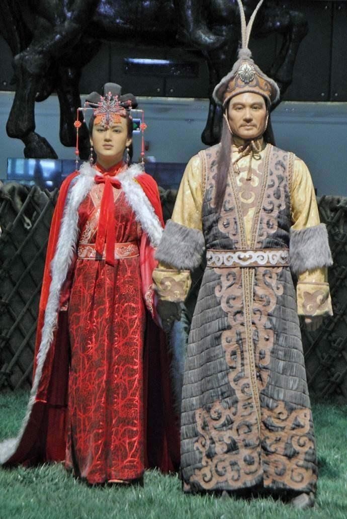 习俗|苦寒大漠上的游牧者:古代匈奴部落,为何会形成“收继婚”习俗?