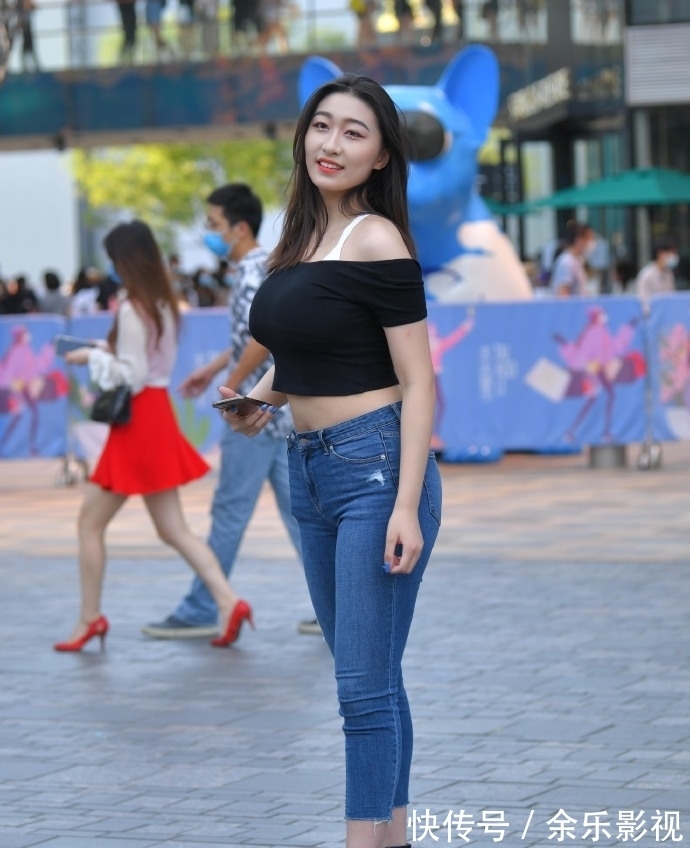 姐姐 微胖姐姐的时尚修身裤，轻松隐藏“小肉肉”，大方展现气质美！