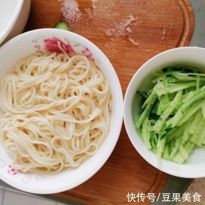  减肥也能吃素炸酱面（杏鲍菇版），不信？看这里