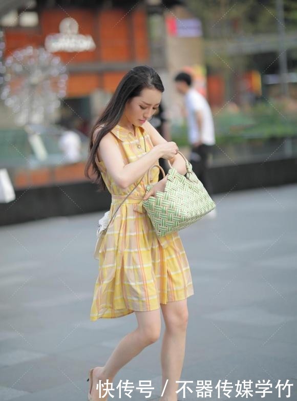 连衣裙|格纹连衣裙,让爱穿裙装的女生,尽显优雅的文艺范,美丽又恬静