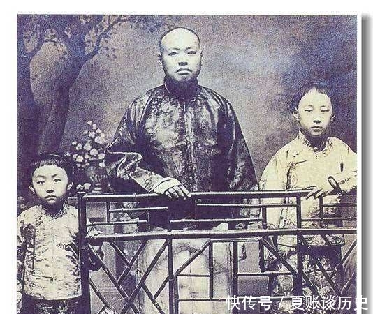 张爱玲|他是张爱玲的亲弟弟,爸爸不疼妈妈不爱,碌碌无为76载终生未娶