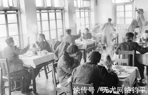 馆子|70年代“下馆子”，有多风光？老一辈：客人还要看服务员脸色