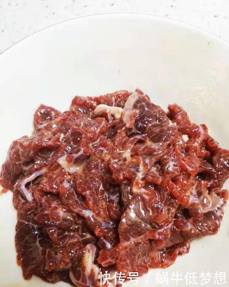 好吃|冬天,补充热能当然离不开牛肉了,爆炒牛肉软嫩不柴,好吃得劲!