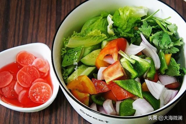 晚餐就这一盘菜,随手发个朋友圈,收到无数赞,网友:真自律