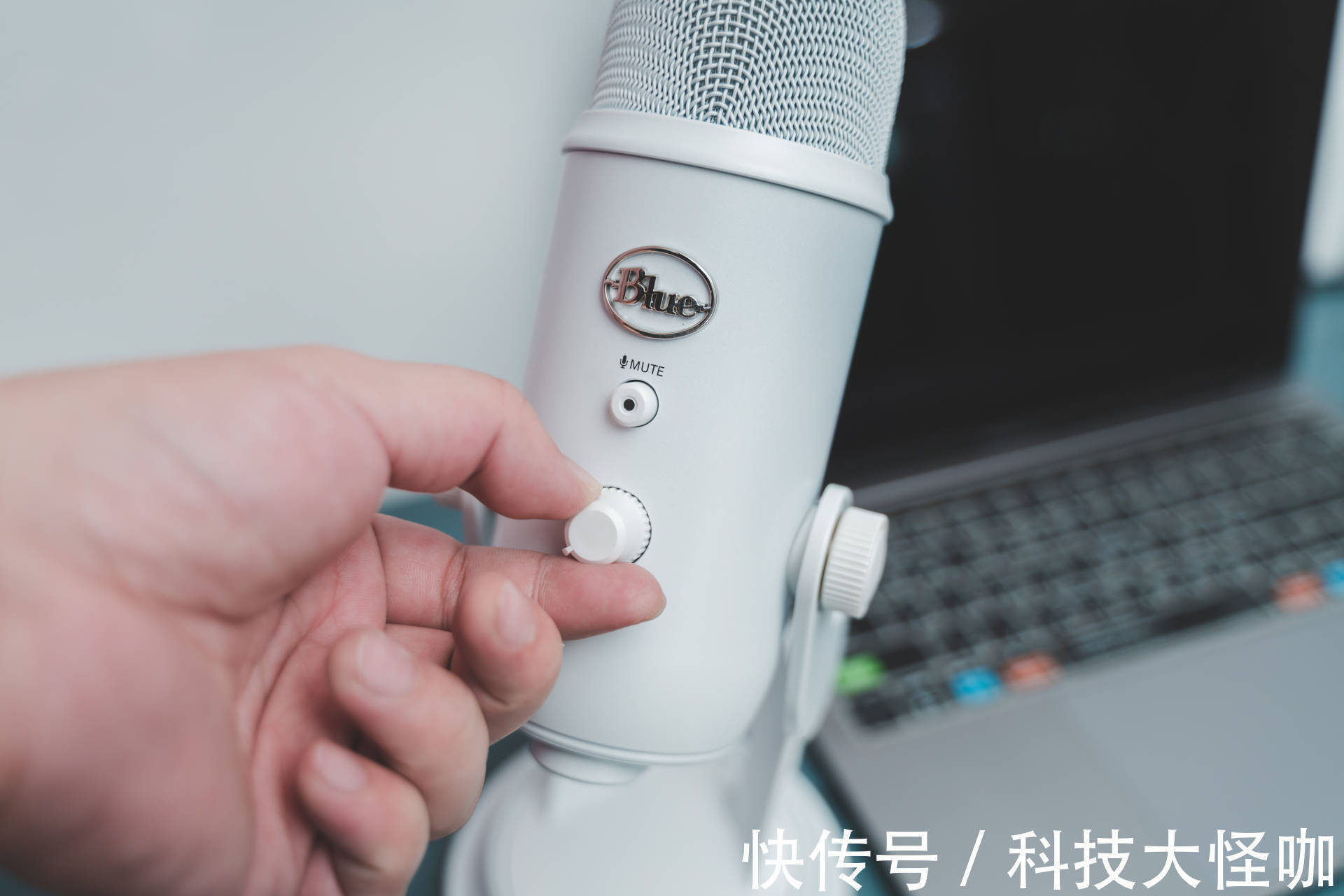 麦克风|罗技Blue Yeti大雪怪直播麦克风,直播间的麦克风的扛把子