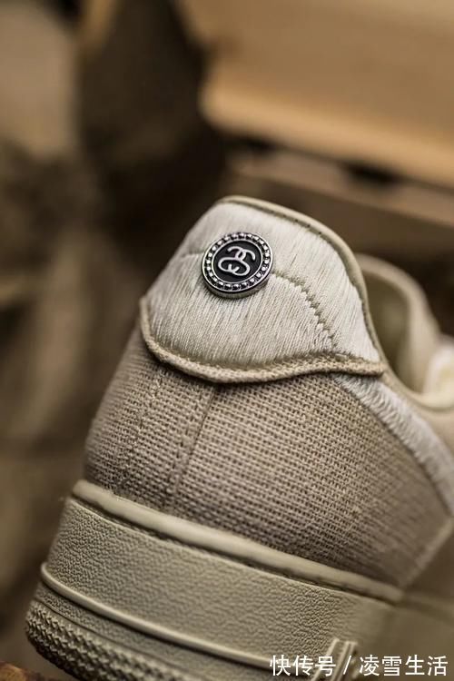 “富婆快乐鞋 2.0”!这颜值、这质感,小编只能祈祷别再涨价了!