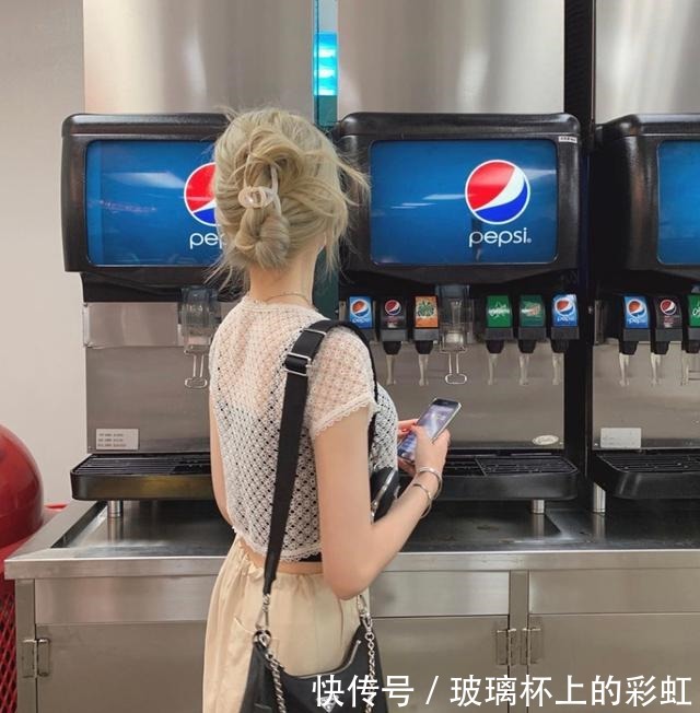 小马尾 别再乱剪头发了!这4款发型才好看又清凉!