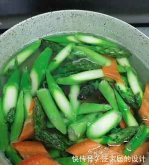 家常健康菜谱,芦笋炒虾仁山药木耳,荤素都有,营养美味,特下饭