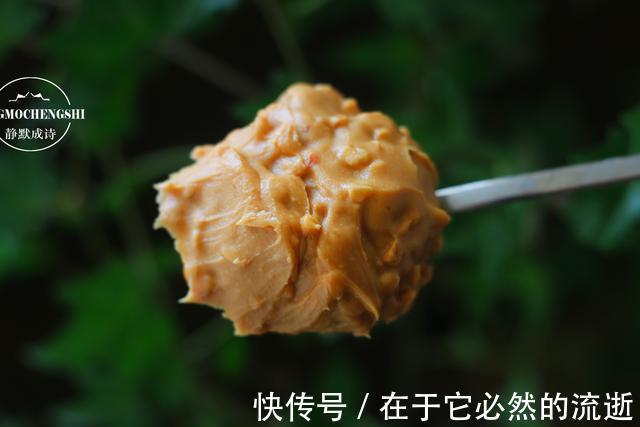 比葱油饼还香的饼，酥的掉渣，香的入骨，父母孩子都爱吃