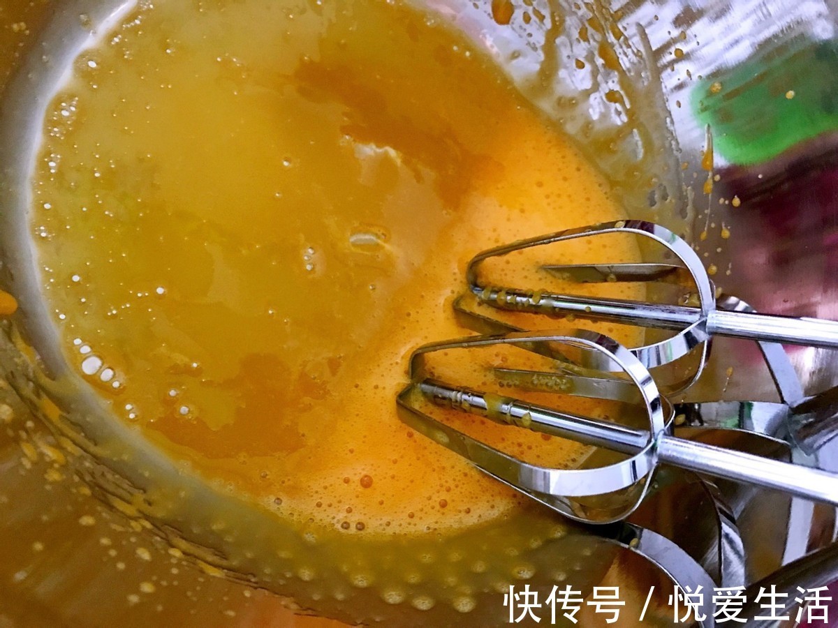 蛋黄饼干|给孩子做一款小零食，简单易学，美味无添加，比买的还好吃