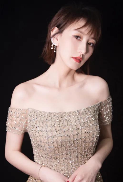 江蘇衛(wèi)視女主持人:郭曉敏