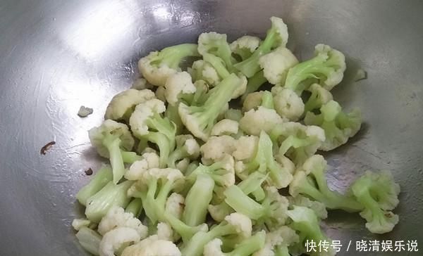 菜花|白头发多的人,常吃这种天然“乌发剂”,头发乌黑、延缓衰老