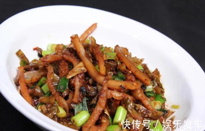 美食推荐:螺头烧公鸡、卜辣椒炒牛肚丝、皮蛋酸姜冰制作方法