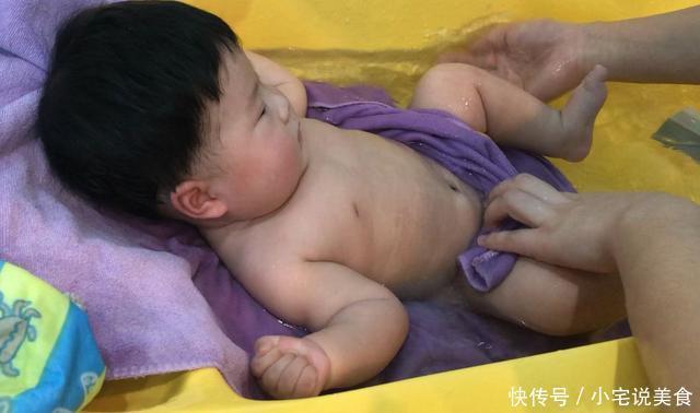 两个月|宝宝出生后前两个月变化大,家长要锻炼他这5个能力,宝宝更聪明