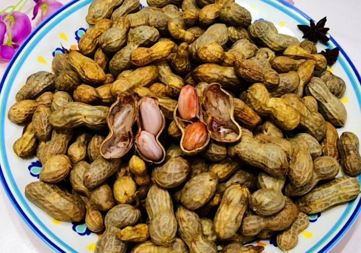 煮花生时，这4个要点要牢记，15分钟就煮好，咸香入味又解馋！