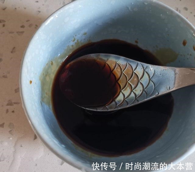  豆腐|皮蛋豆腐，简单而且好吃