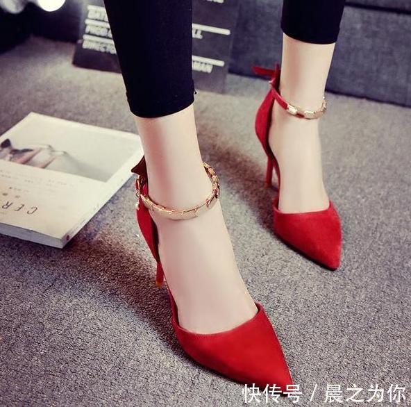 少女风 高跟鞋是优雅的象征,会让你怦然心动,展现满满少女风