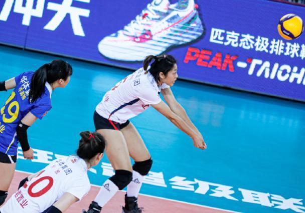 姚迪|丁霞再现“丁接应”风采,4扣3中率队逆转,可回国家队以老带新