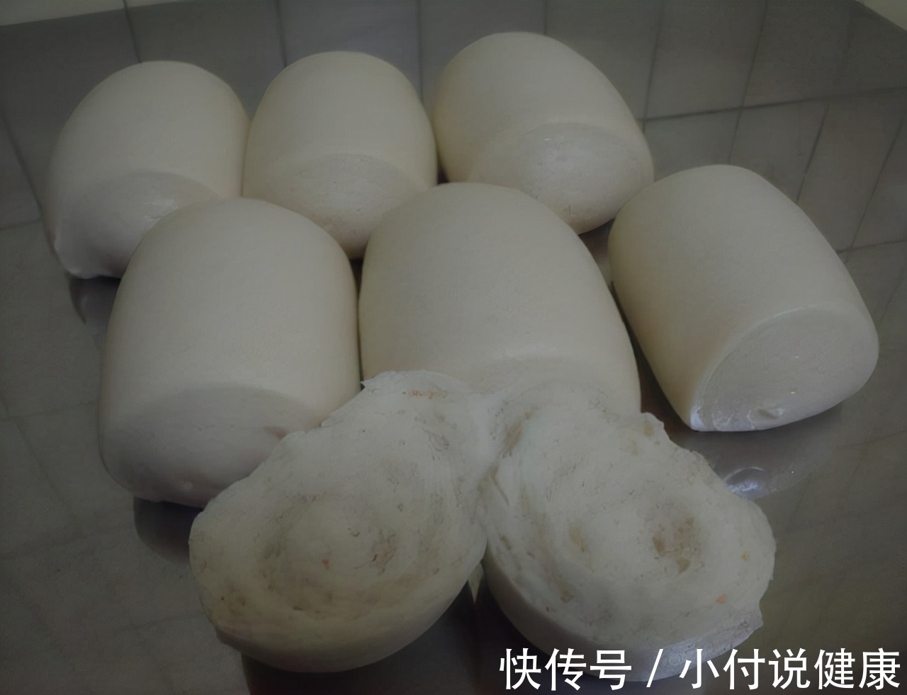 冰箱|冷冻的馒头不能吃?保存超过3天会滋生黄曲霉素,真相确实如此吗