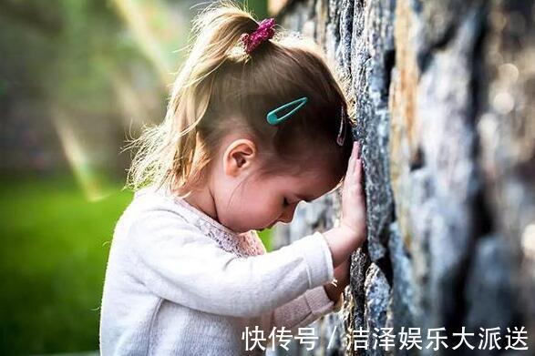 父母|不想让孩子被人当软柿子捏,父母牢记4点,娃长大了也不被欺负