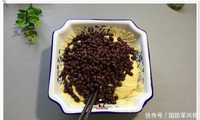 电饭煲红豆发糕,这样做不用揉面,不用擀面,好吃还简单