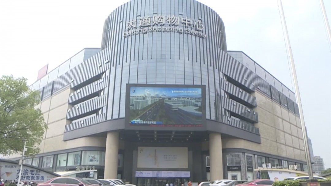 雅诗兰黛|用2000块手机的他,给妻子买了套近4000块的护肤品,结果老婆过敏了