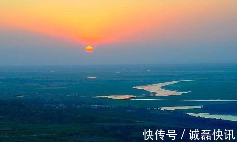 送别诗!王勃很经典的一首送别诗,开篇便是千古名句,至今广为流传