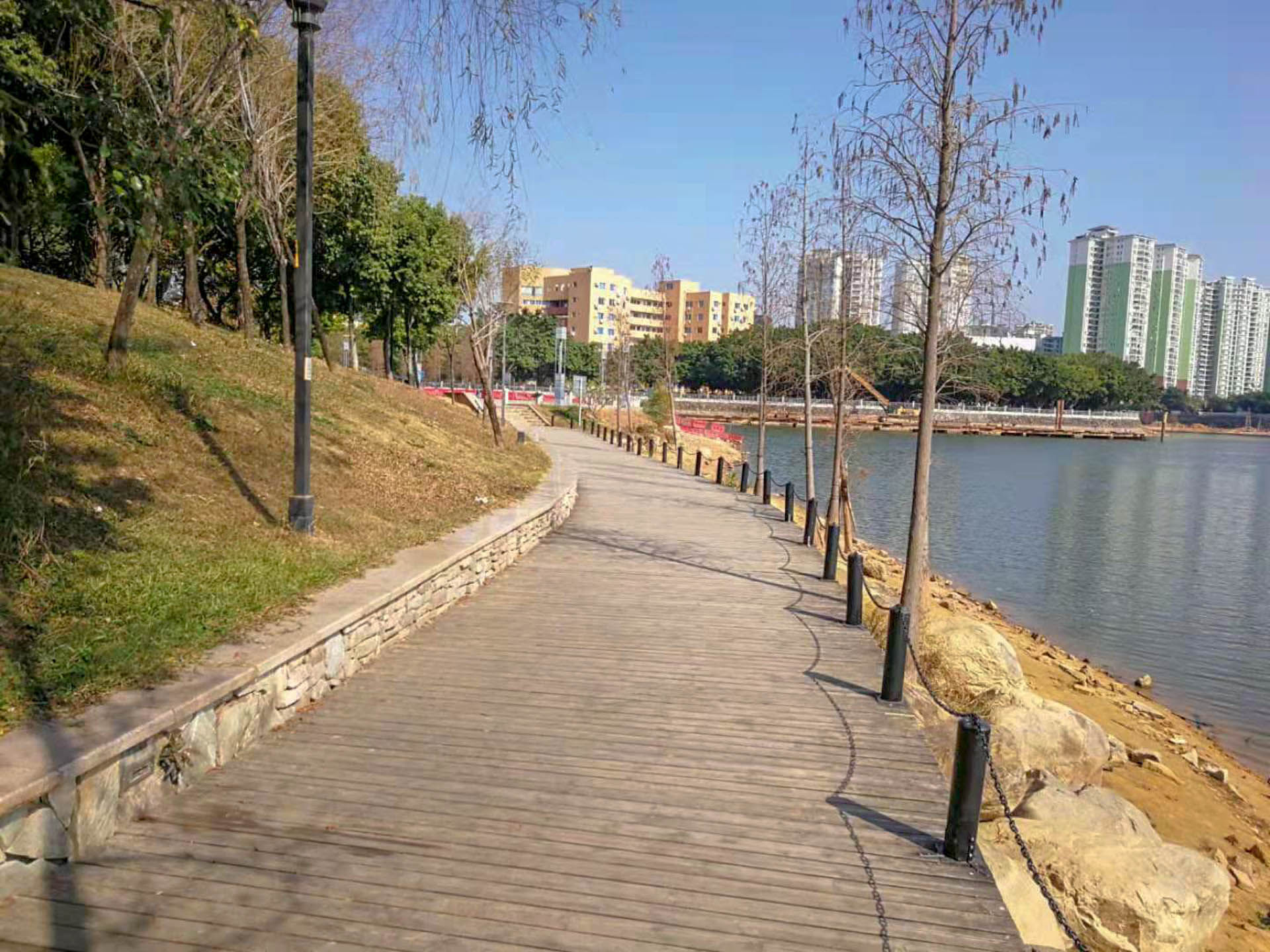 老年|温暖的旅行 自驾第十一季 休闲阳江市区 打卡名扬湖畔