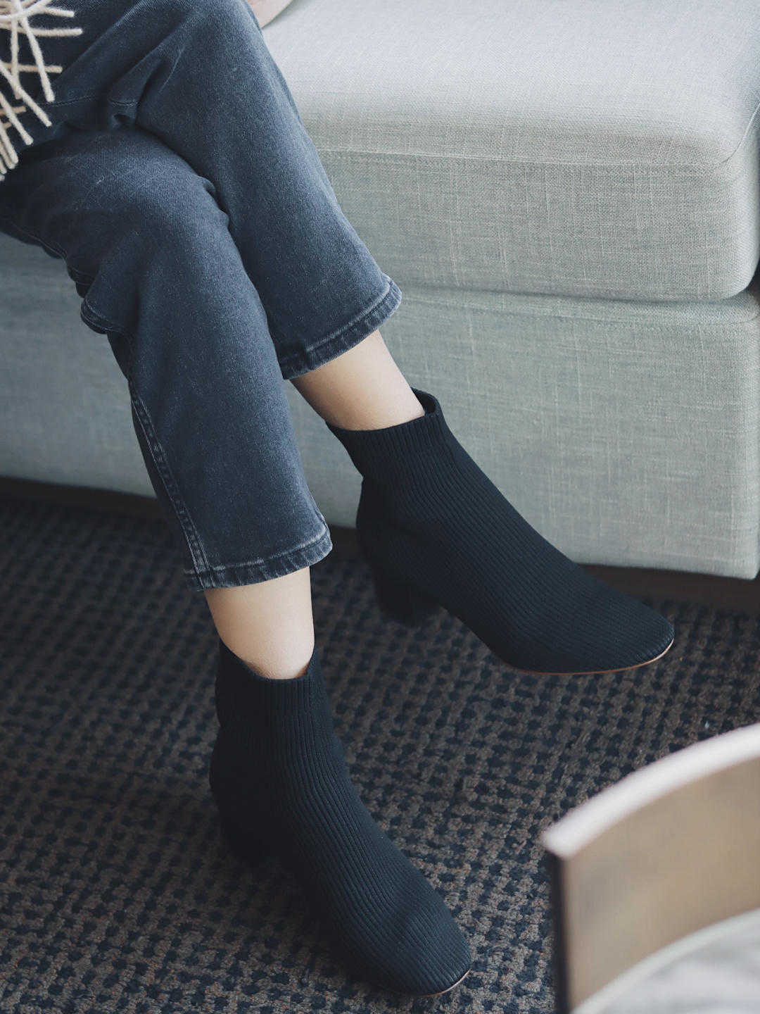 棉服 怪不得这么多人喜欢穿直筒牛仔裤,论保暖百搭,没有长裤能超过它