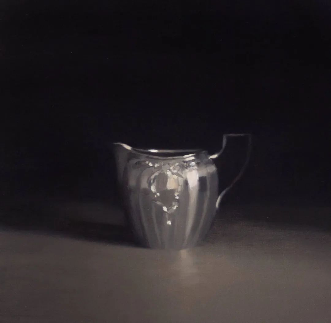 孤独感#柔和的光影和质感,她的静物画散发着一种孤独感!