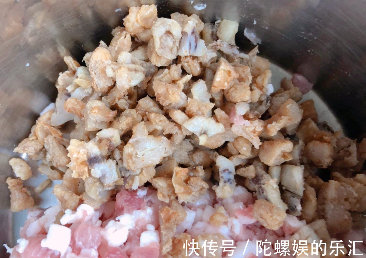 诀窍|酸菜猪肉包好吃有诀窍，教你正确的调馅用料方法，包子不好吃才怪